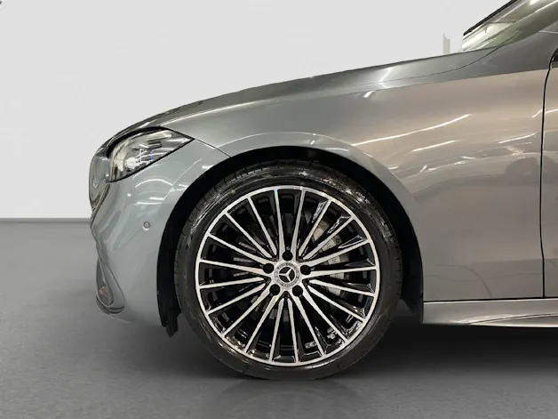 MERCEDES-BENZ C 200 AMG Line 4MATIC