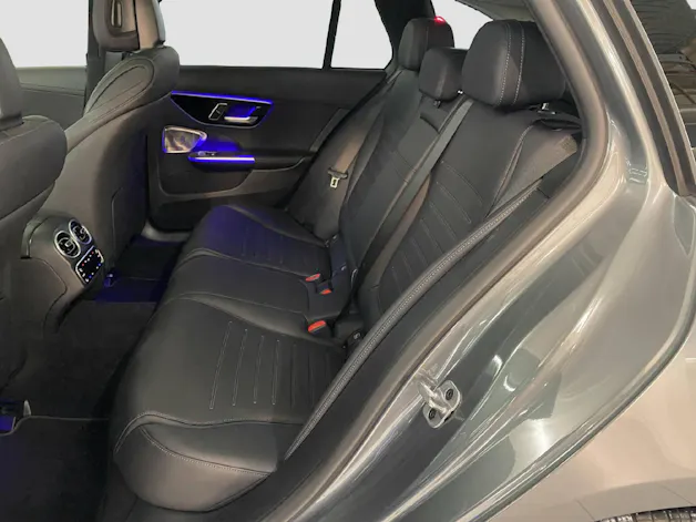 MERCEDES-BENZ C 200 AMG Line 4MATIC