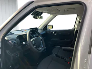 HYUNDAI Inster 49kWh Amplia