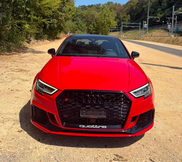 AUDI RS3 Limousine 2.5 TSI quattro S-tronic
