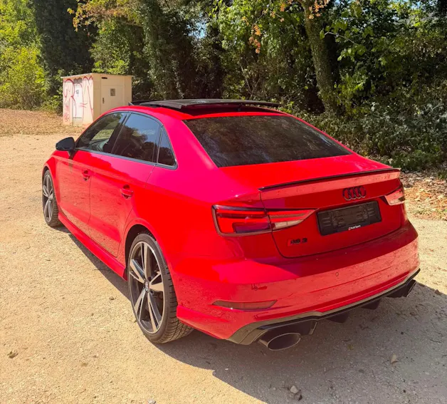 AUDI RS3 Limousine 2.5 TSI quattro S-tronic