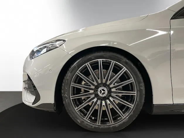 MERCEDES-BENZ CLA 220 8G-DCT 4Matic