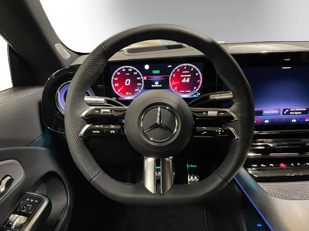 MERCEDES-BENZ CLA 220 8G-DCT 4Matic