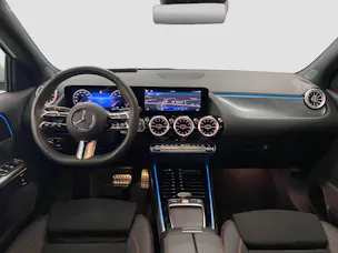 MERCEDES-BENZ GLA 250 Swiss Star AMG 4MATIC