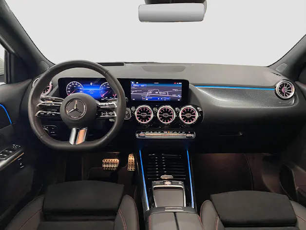 MERCEDES-BENZ GLA 250 Swiss Star AMG 4MATIC