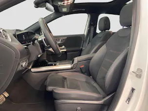 MERCEDES-BENZ GLA 250 Swiss Star AMG 4MATIC