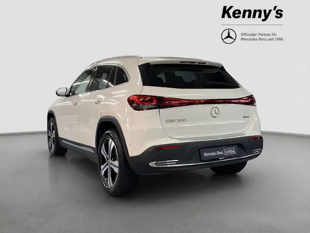 Mercedes-Benz EQA 300 Swiss Star 4MATIC