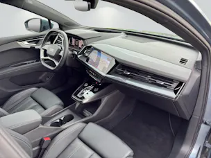 AUDI Q4 e-tron 45 quattro
