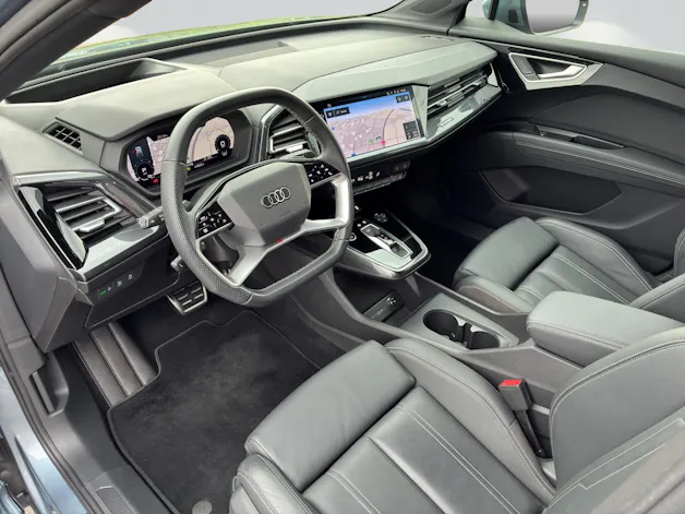 AUDI Q4 e-tron 45 quattro