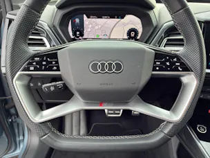 AUDI Q4 e-tron 45 quattro