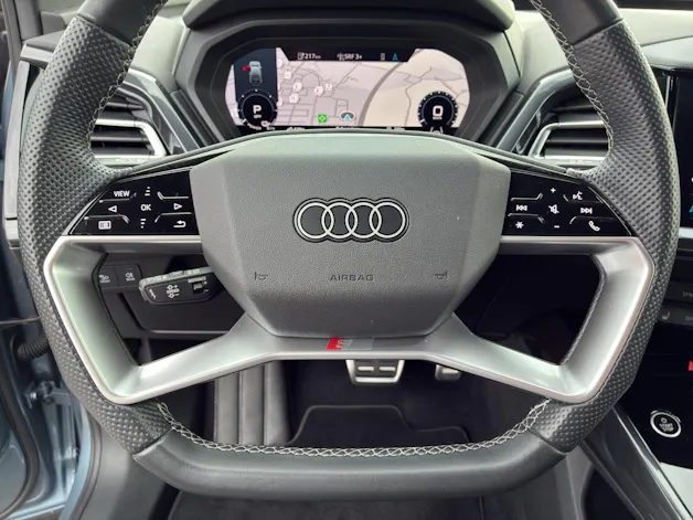 AUDI Q4 e-tron 45 quattro