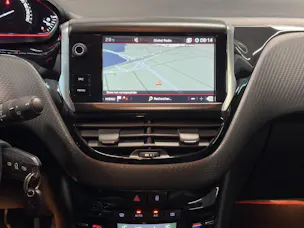 PEUGEOT 2008 1.2 PureTech GT Line EAT6