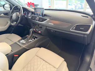 AUDI A6 Avant 3.0 BiTDI V6 qu. competition | ABT | CH | Nardo | Matrix | HeadUp | Luftfederung | Infotainment Paket |