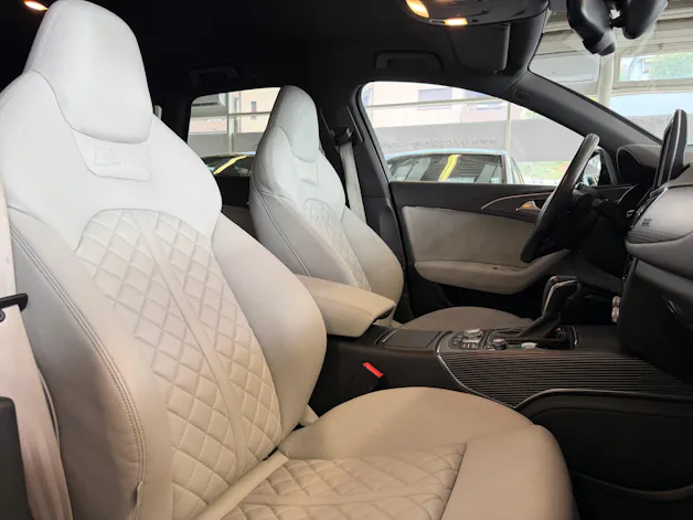 AUDI A6 Avant 3.0 BiTDI V6 qu. competition | ABT | CH | Nardo | Matrix | HeadUp | Luftfederung | Infotainment Paket |