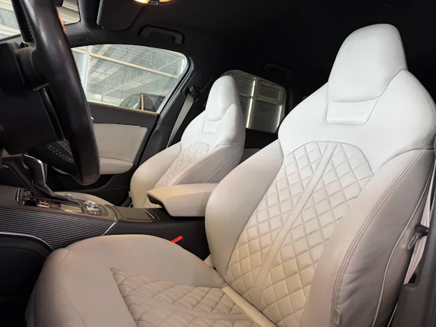 AUDI A6 Avant 3.0 BiTDI V6 qu. competition | ABT | CH | Nardo | Matrix | HeadUp | Luftfederung | Infotainment Paket |