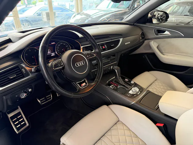 AUDI A6 Avant 3.0 BiTDI V6 qu. competition | ABT | CH | Nardo | Matrix | HeadUp | Luftfederung | Infotainment Paket |