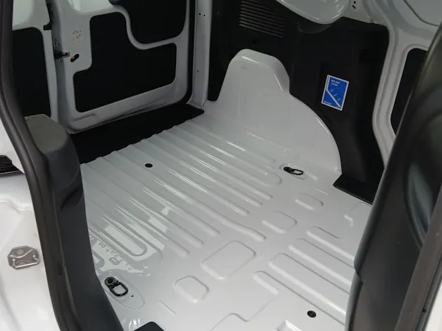 FORD E-Transit Courier Van Trend