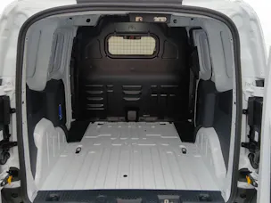 FORD E-Transit Courier Van Trend