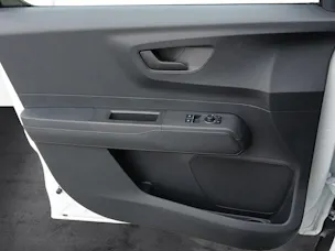 FORD E-Transit Courier Van Trend