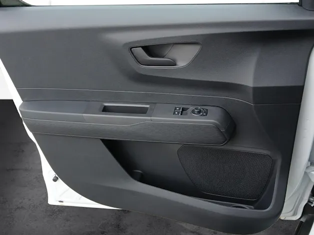 FORD E-Transit Courier Van Trend