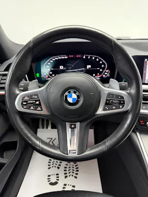 BMW 320d xDrive 48V Steptronic M Sport Black Saphir / 360° Kamera / H&K Soundsystem / Head-Up-Display / Leder / LED-Cockpit /