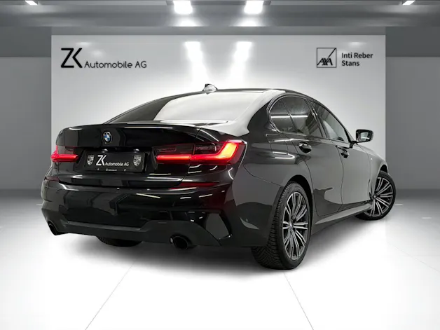 BMW 320d xDrive 48V Steptronic M Sport Black Saphir / 360° Kamera / H&K Soundsystem / Head-Up-Display / Leder / LED-Cockpit /
