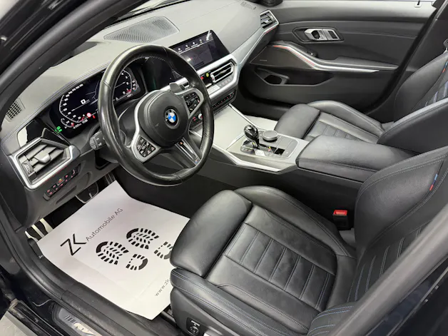 BMW 320d xDrive 48V Steptronic M Sport Black Saphir / 360° Kamera / H&K Soundsystem / Head-Up-Display / Leder / LED-Cockpit /