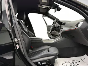 BMW 320d xDrive 48V Steptronic M Sport Black Saphir / 360° Kamera / H&K Soundsystem / Head-Up-Display / Leder / LED-Cockpit /