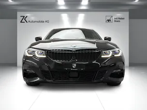 BMW 320d xDrive 48V Steptronic M Sport Black Saphir / 360° Kamera / H&K Soundsystem / Head-Up-Display / Leder / LED-Cockpit /