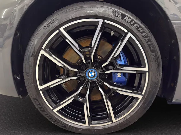 BMW i4 M50