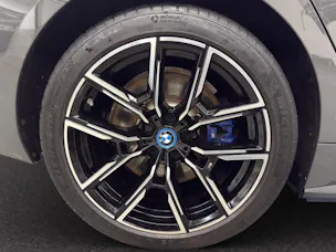 BMW i4 M50