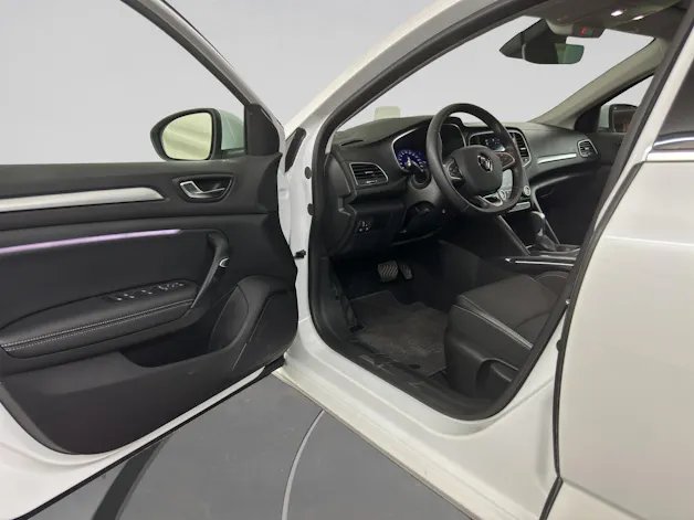 RENAULT Mégane Berline 1.3 16V Turbo Intens EDC