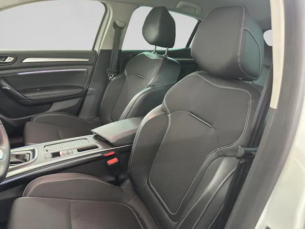 RENAULT Mégane Berline 1.3 16V Turbo Intens EDC