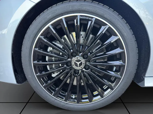 MERCEDES-BENZ CLA Shooting Brake 250 4Matic 8G-DCT