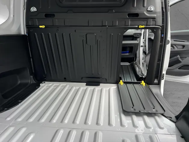 FIAT E-Doblo L1 50kWh 800kg Swiss Edition