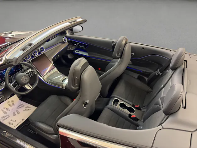 MERCEDES-BENZ CLE 200 4M - Cabrio - AMG / DISTRONIC / Rückfahrkamera / AHK / Soundsystem