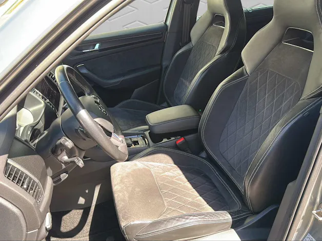 SKODA Kodiaq 2.0 TDI CR Sport Line 4x4 DSG
