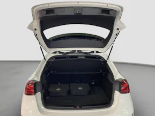MERCEDES-BENZ A 250 e EQ Star AMG Line