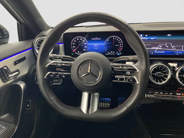 MERCEDES-BENZ A 250 e EQ Star AMG Line