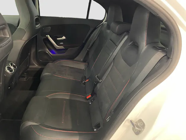 MERCEDES-BENZ A 250 e EQ Star AMG Line