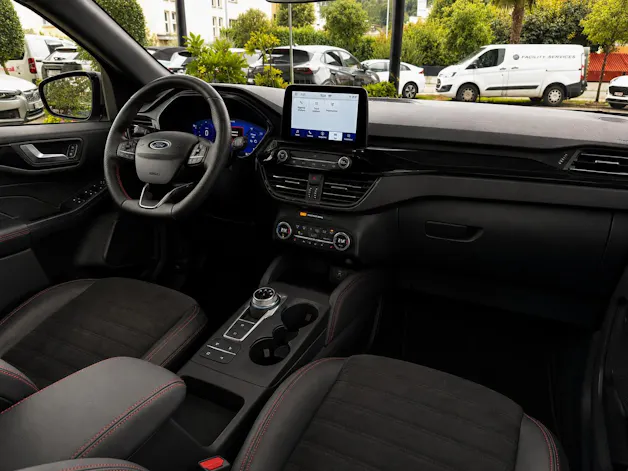 FORD Kuga 2.5 FHEV ST-Line X 4WD