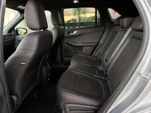 FORD Kuga 2.5 FHEV ST-Line X 4WD