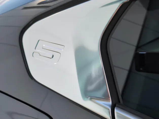 BMW i5 xDrive40