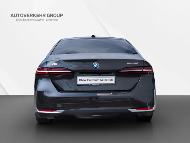 BMW i5 xDrive40