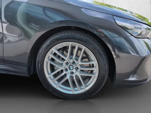 BMW i5 xDrive40