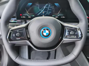 BMW i5 xDrive40