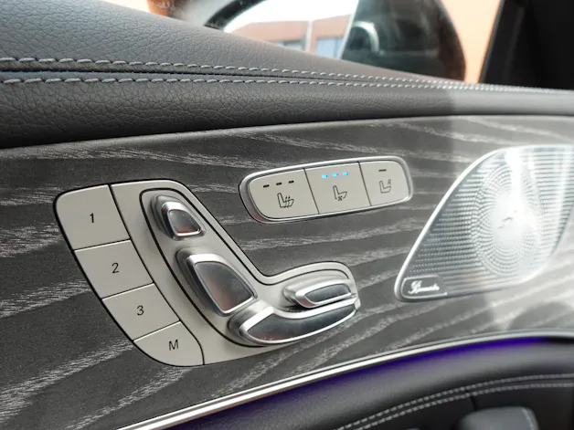 MERCEDES-BENZ AMG GT 4 53 4Matic+ Executive Speedshift MCT - "CH Auto * Pack AMG Night * Son Burmester * Sièges Electrique *Head-Up Display"
