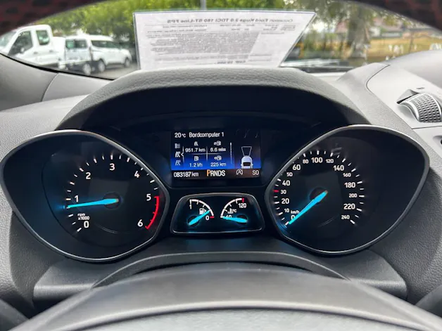 FORD Kuga 2.0 TDCi 180 ST-Line FPS 4x4