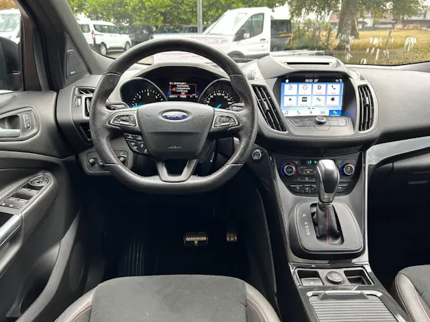 FORD Kuga 2.0 TDCi 180 ST-Line FPS 4x4