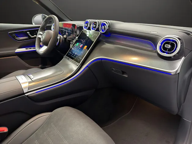 MERCEDES-BENZ GLC 300 e 4MATIC with EQ-Star Hybrid